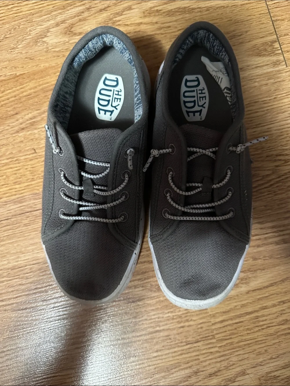 Kids Hey Dude size 3